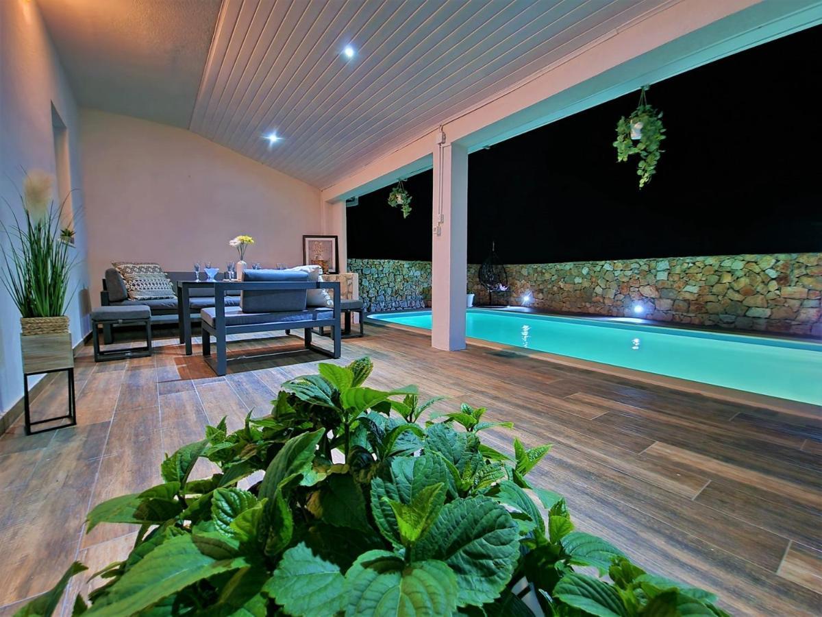 Anas Lagoon Holiday House With Pool At Azure Beach Drvenik Mali Zewnętrze zdjęcie
